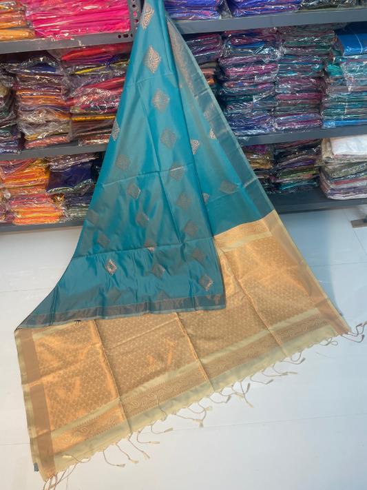 Authentic Kanjivaram Silk Sarees (Green & Cream)